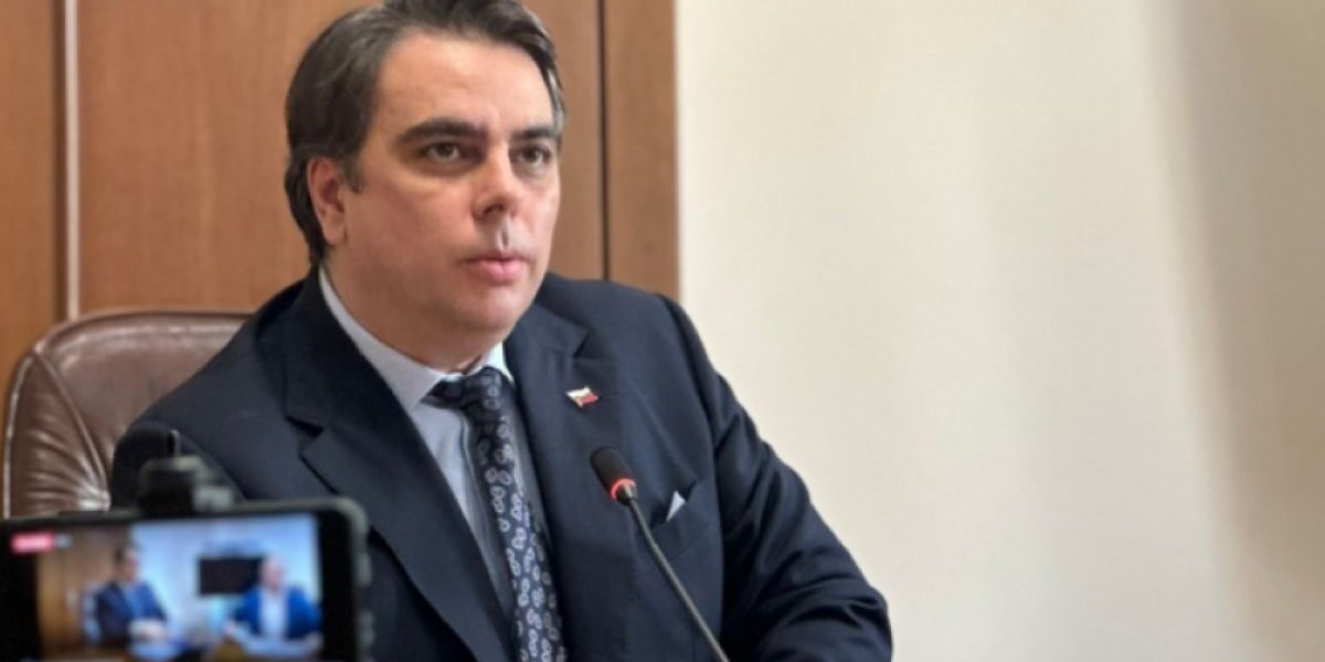 Асен Василев: България ще влезе в еврозоната през 2025 г.