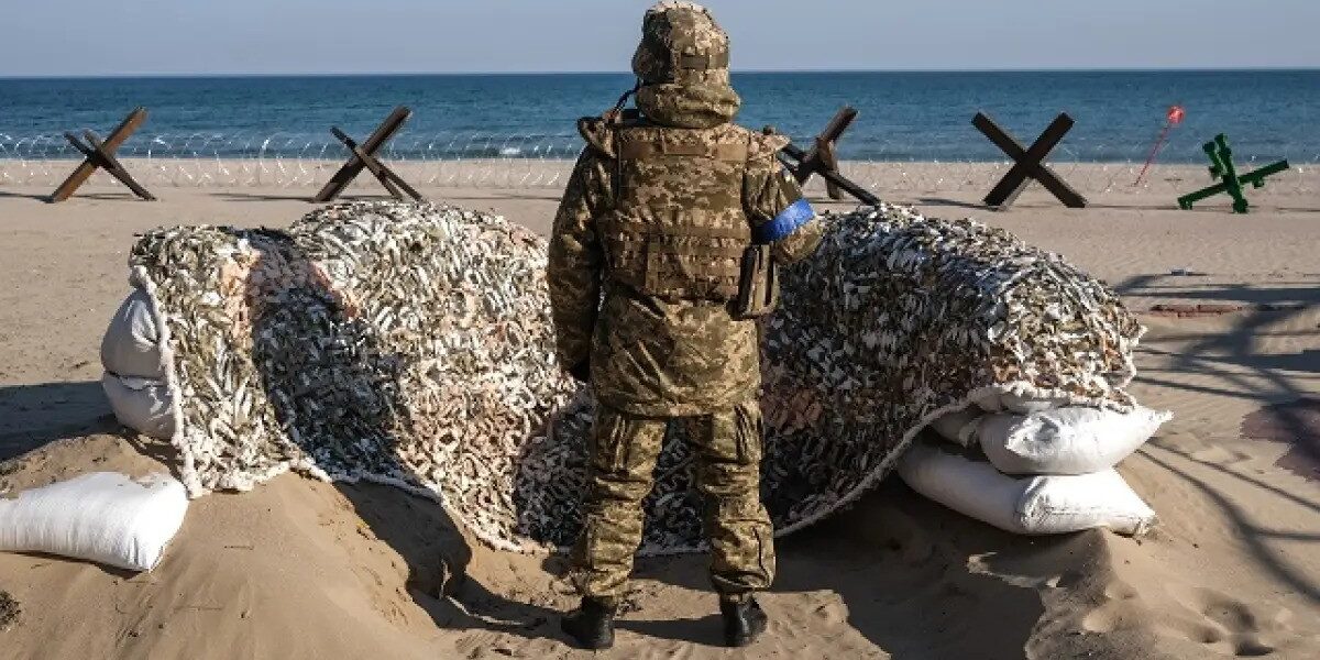 Силни експлозии на брега на Черно море! Русия удари Одеса с балистични ракети