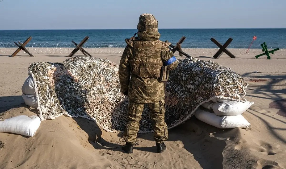 Силни експлозии на брега на Черно море! Русия удари Одеса с балистични ракети